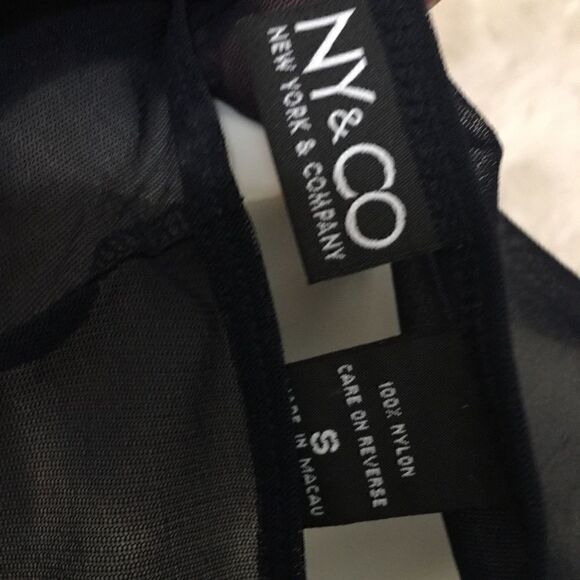 Style & Co sheer embroidered Short sleeve Top - Picture 3 of 3